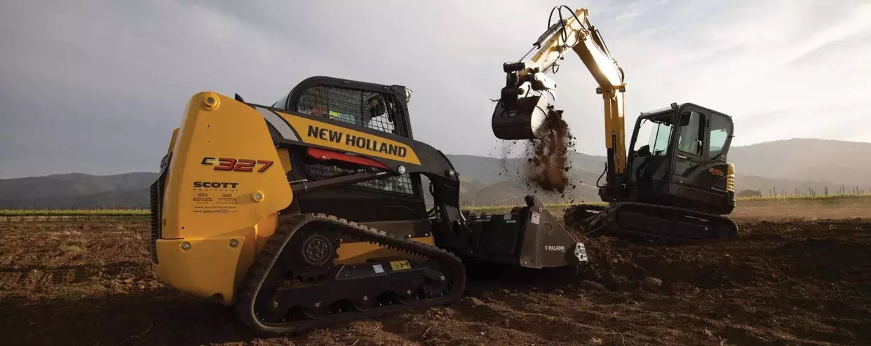 C327 Compact Track Loader | New Holland Construction