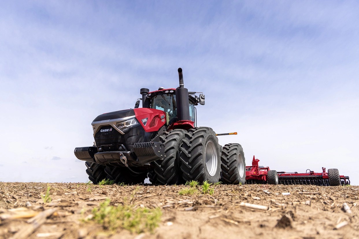 Steiger Big Tractors 425 Hp to 715 Hp Case IH