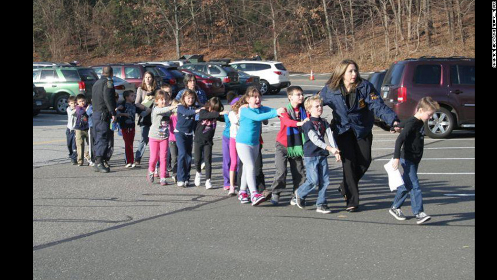 Sandy Hook el tiroteo que estremeció a EE.UU. en 2012