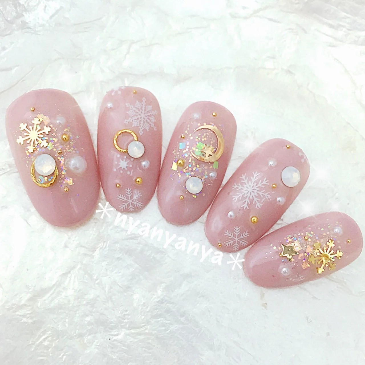 冬/クリスマス/デート/女子会/ハンド nyanyanyaのネイルデザイン[No.2676378]｜ネイルブック