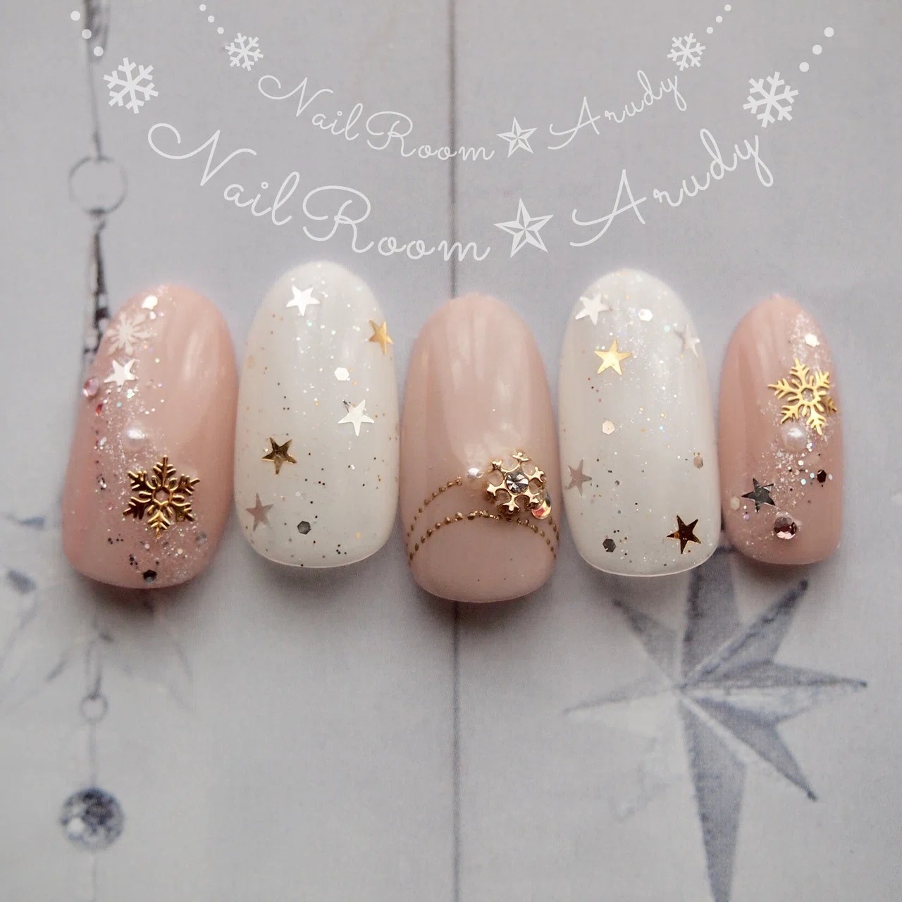 冬/お正月/クリスマス/オフィス/ハンド nailroomarudyのネイルデザイン[No.2696582]｜ネイルブック