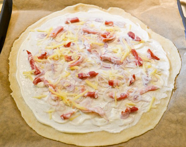 Flammekueche (Tarte flambée) Recette Chocolate & Zucchini