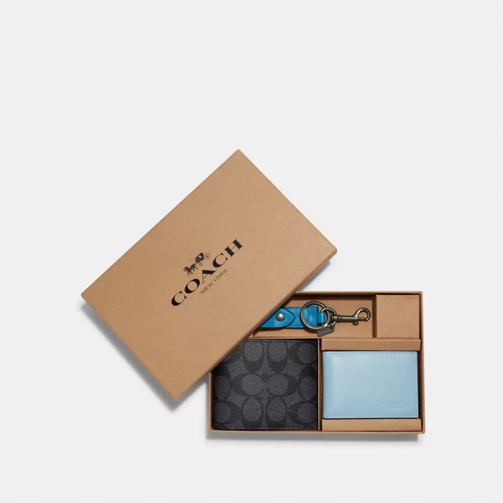 COACH OUTLET® Boxed 3 In 1 Wallet Gift Set In Colorblock Signature Canvas