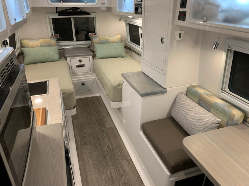 Legacy Elite II Oliver Travel Trailer RV Bedding