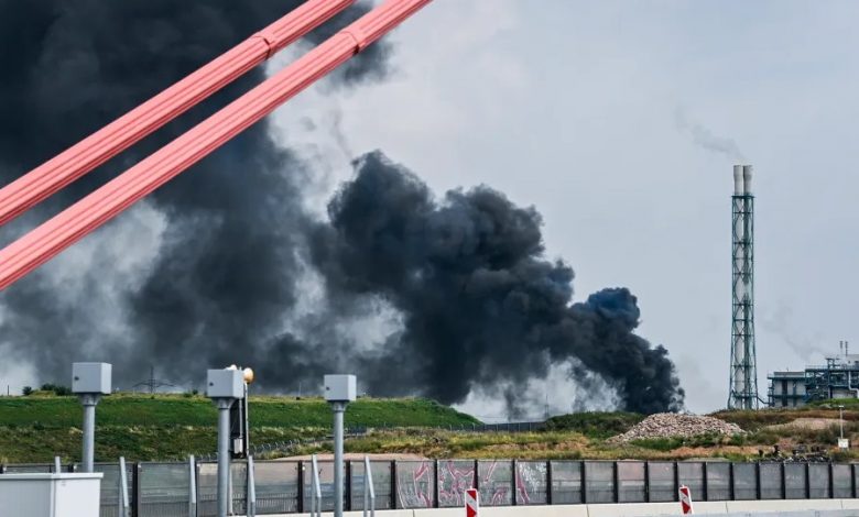 Captan explosión en planta de residuos en Alemania; hay un muerto y 4