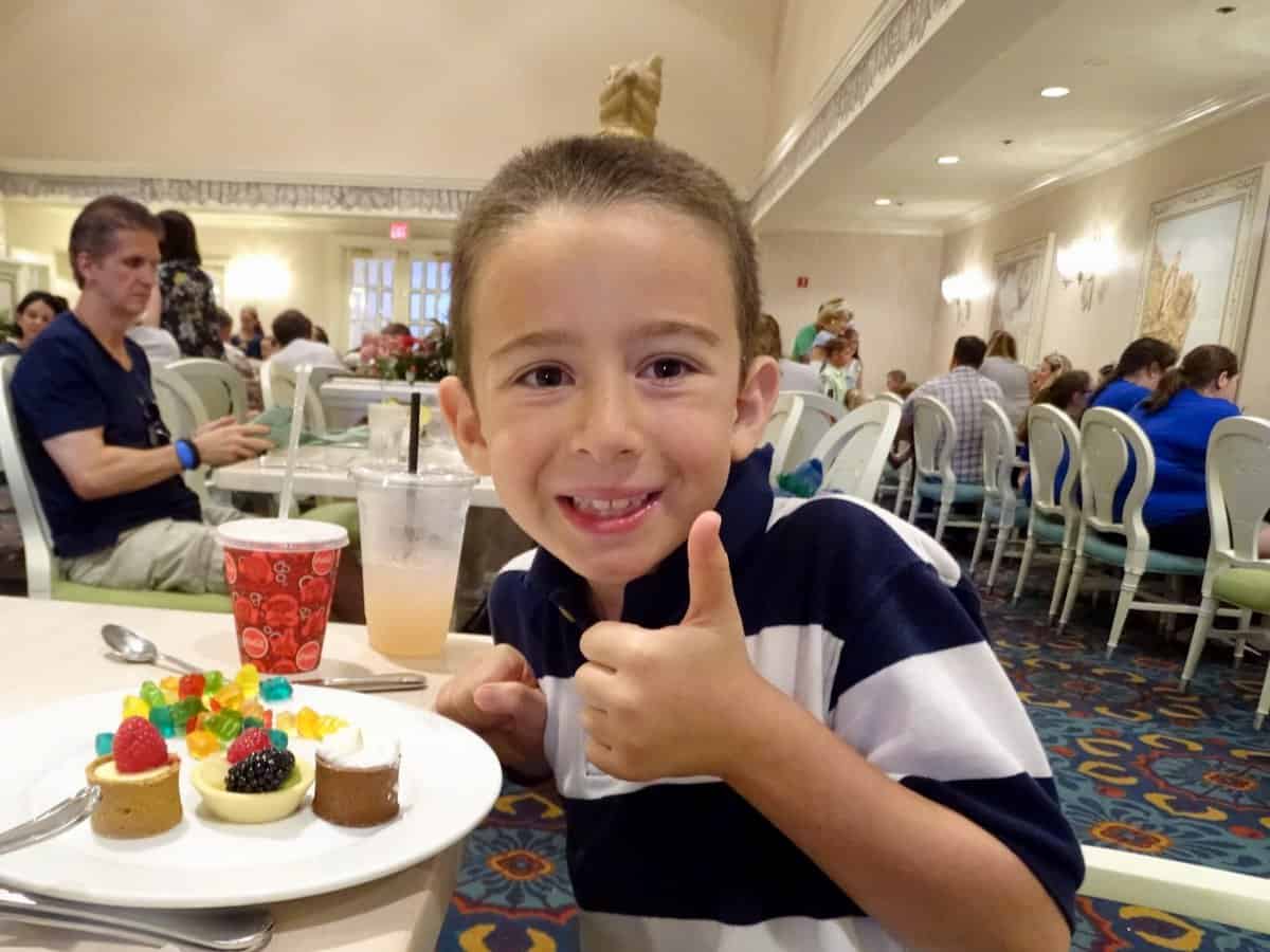 11 Tips for Making Dining Reservations at Disney World