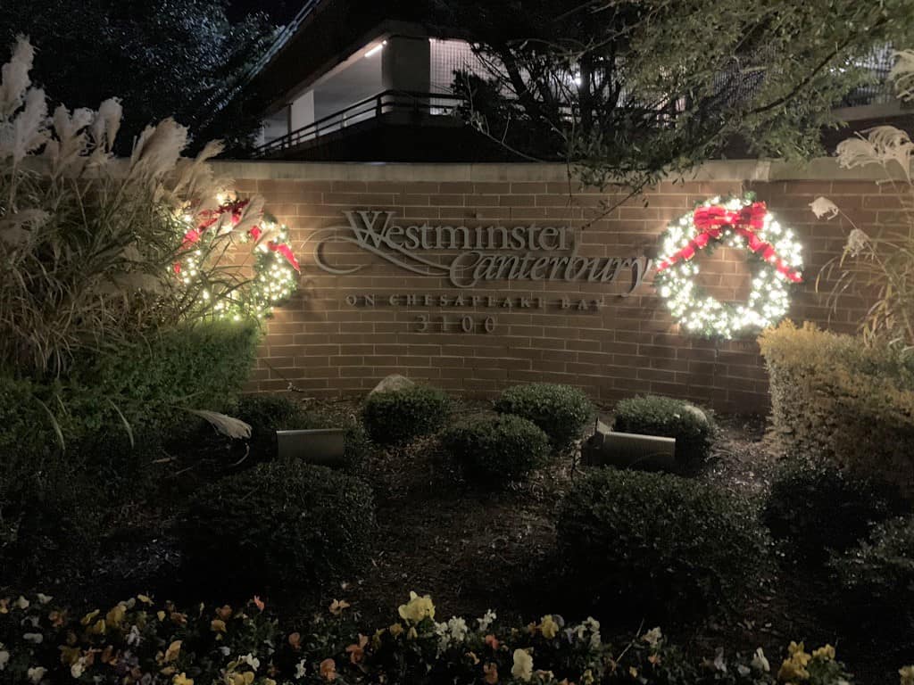 Light Your Neighborhood Sign for Free! Coastal Virginia Christmas Decor