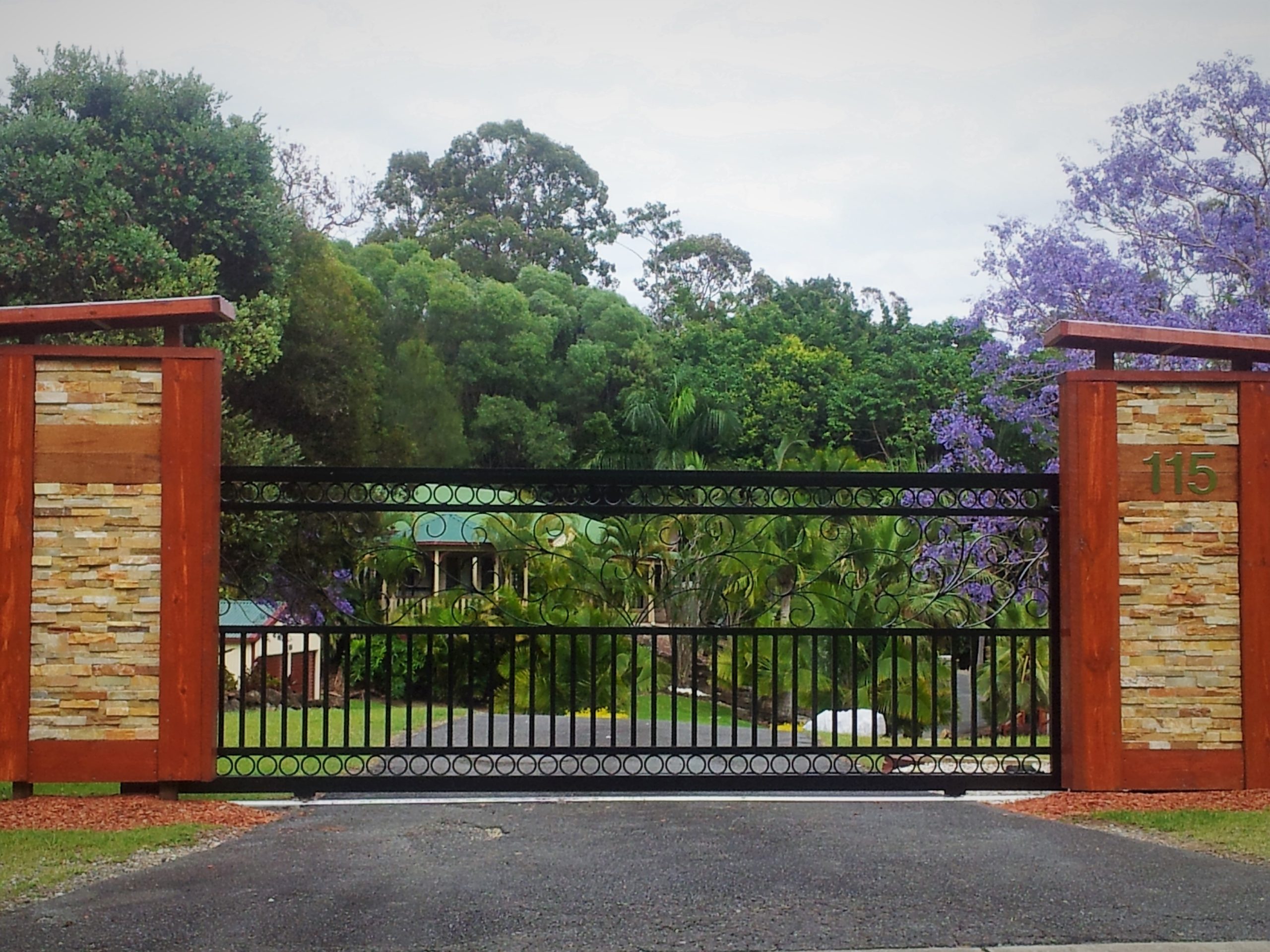 Automatic Aluminium Sliding ,Swinging,Decorative Gates and Panels