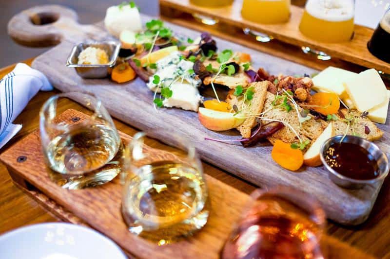 Newport Vineyards Wine Tasting, Events, Food