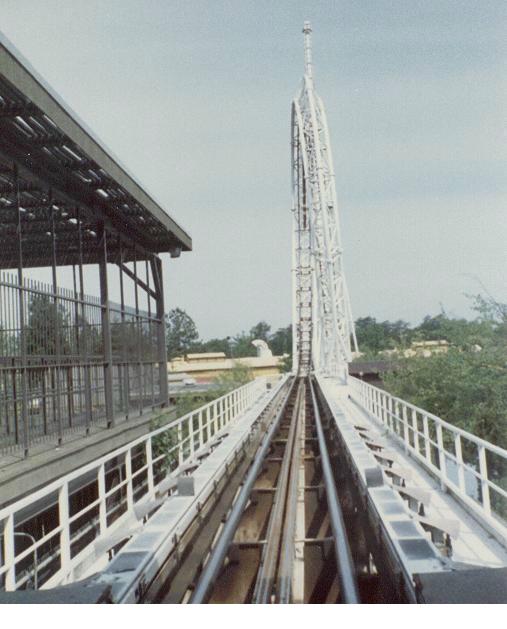 White Lightnin' photo from Carowinds CoasterBuzz