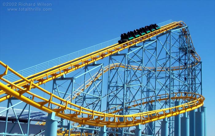 Cyclone photo from Dreamworld CoasterBuzz
