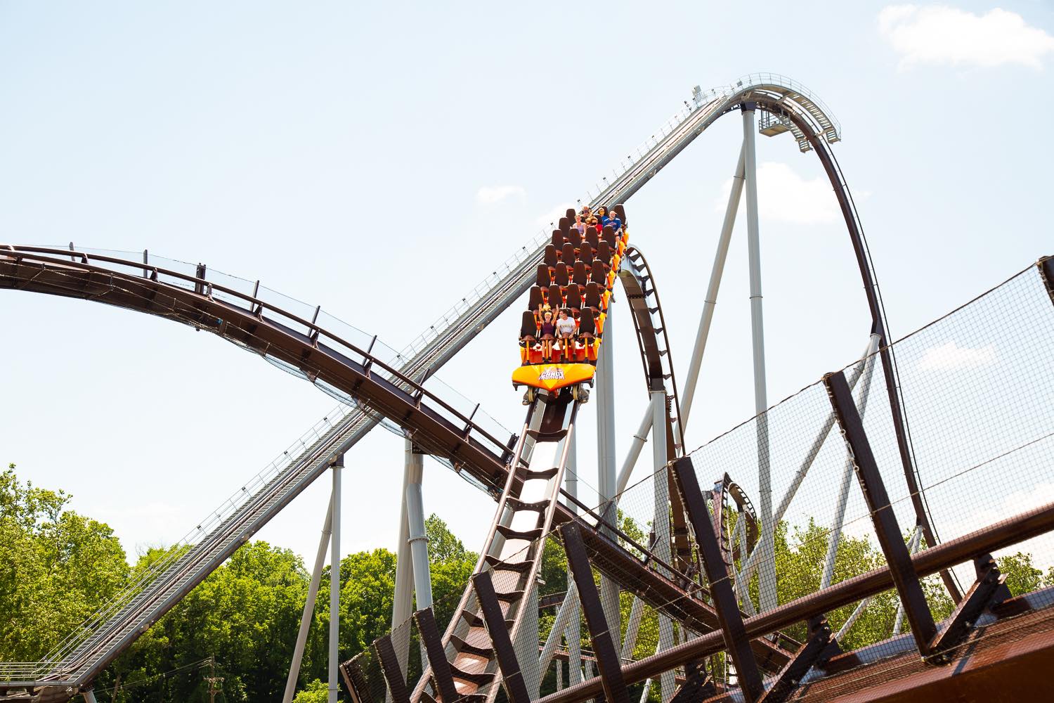 Candymonium Hypercoaster Debuts as Hersheypark Opens Hershey’s