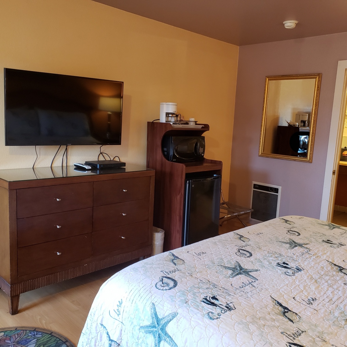 Fort Bragg Hotel Rooms & Rates Coast Inn & Spa Mendocino Coast Lodging