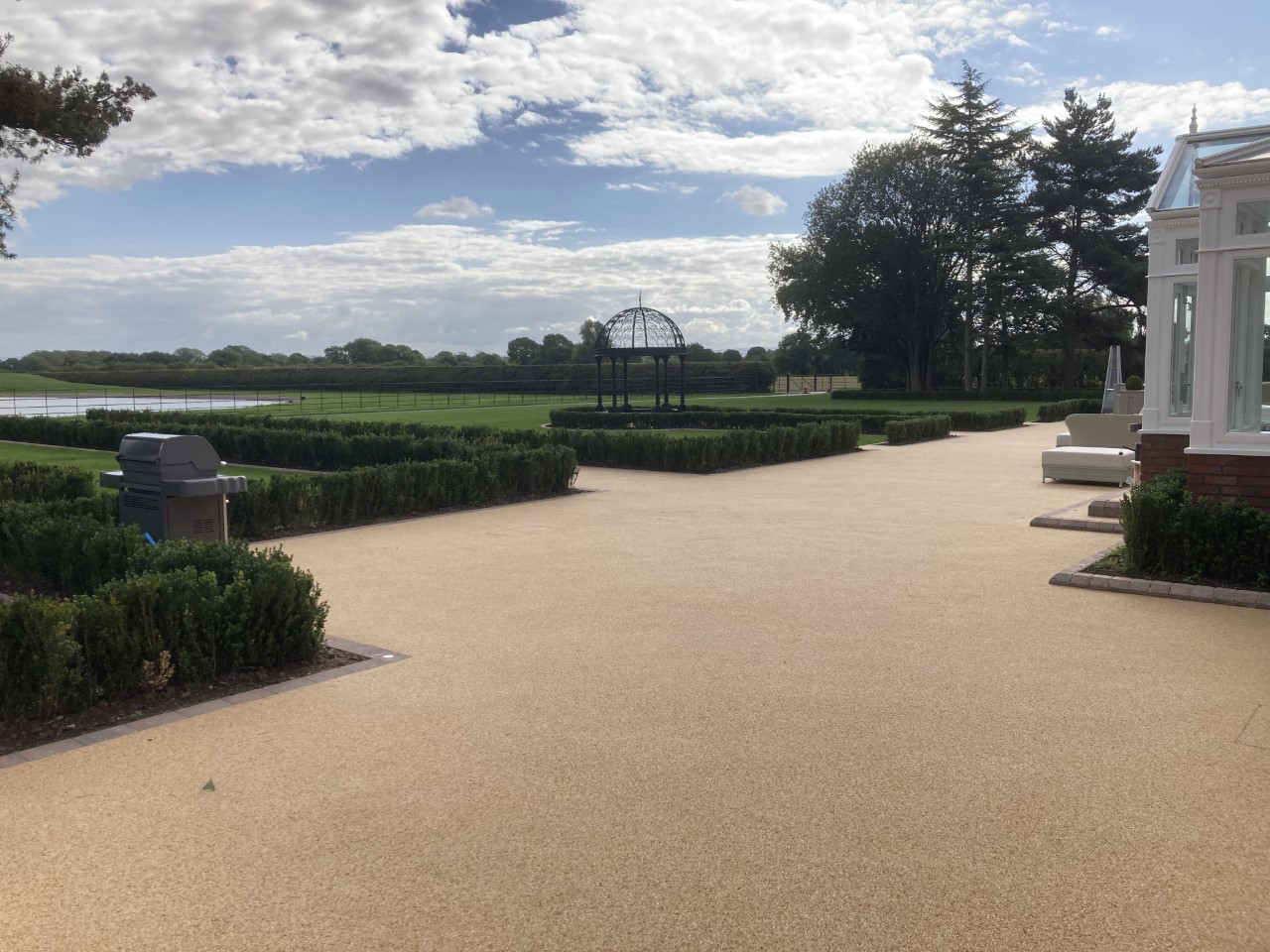 Resin Bound Courtyard & Patio Coatech