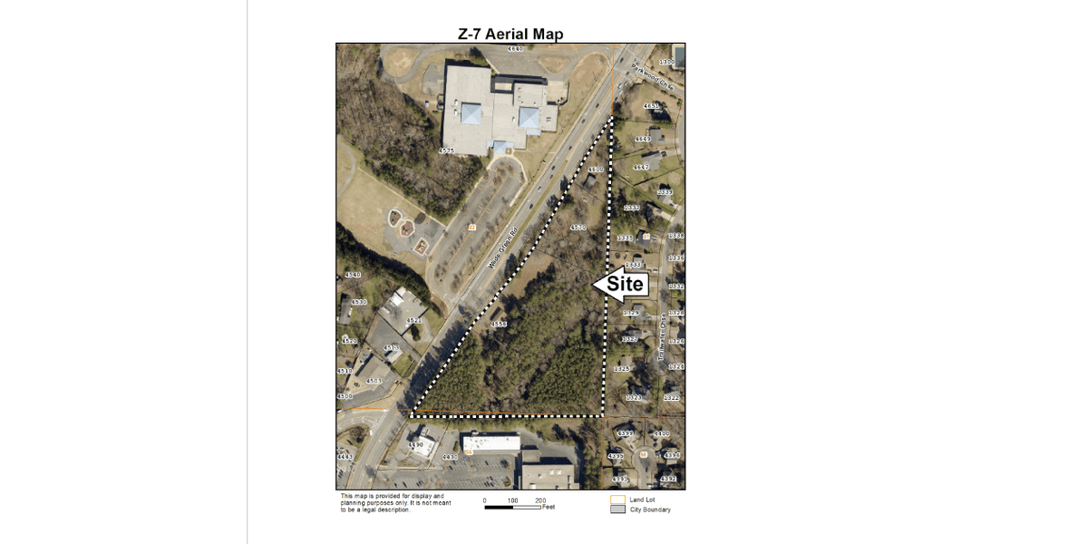 Cobb Planning Commission delays decision on application to allow 32