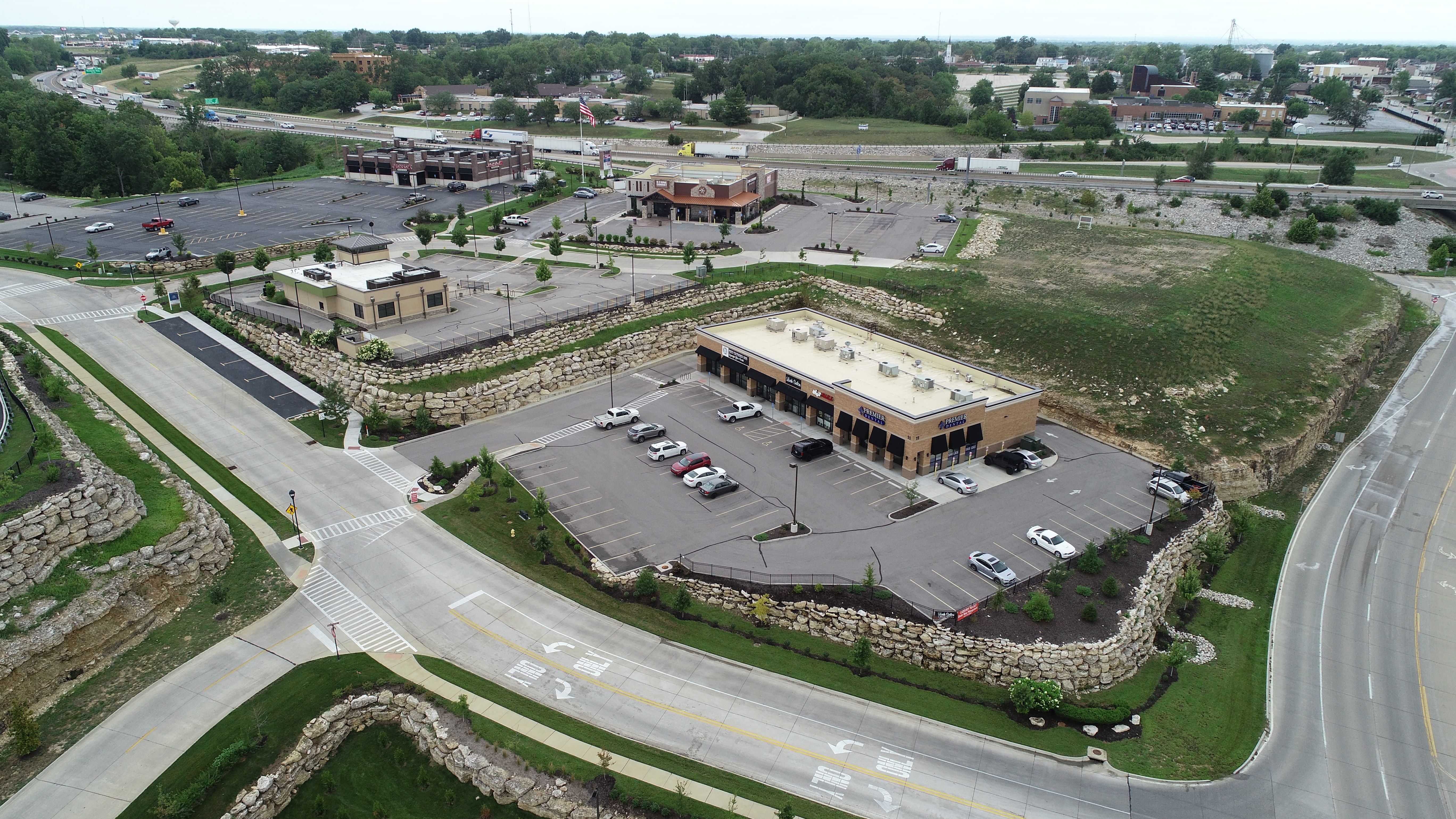 Wentzville Bluffs Commercial Real Estate Development Cochran