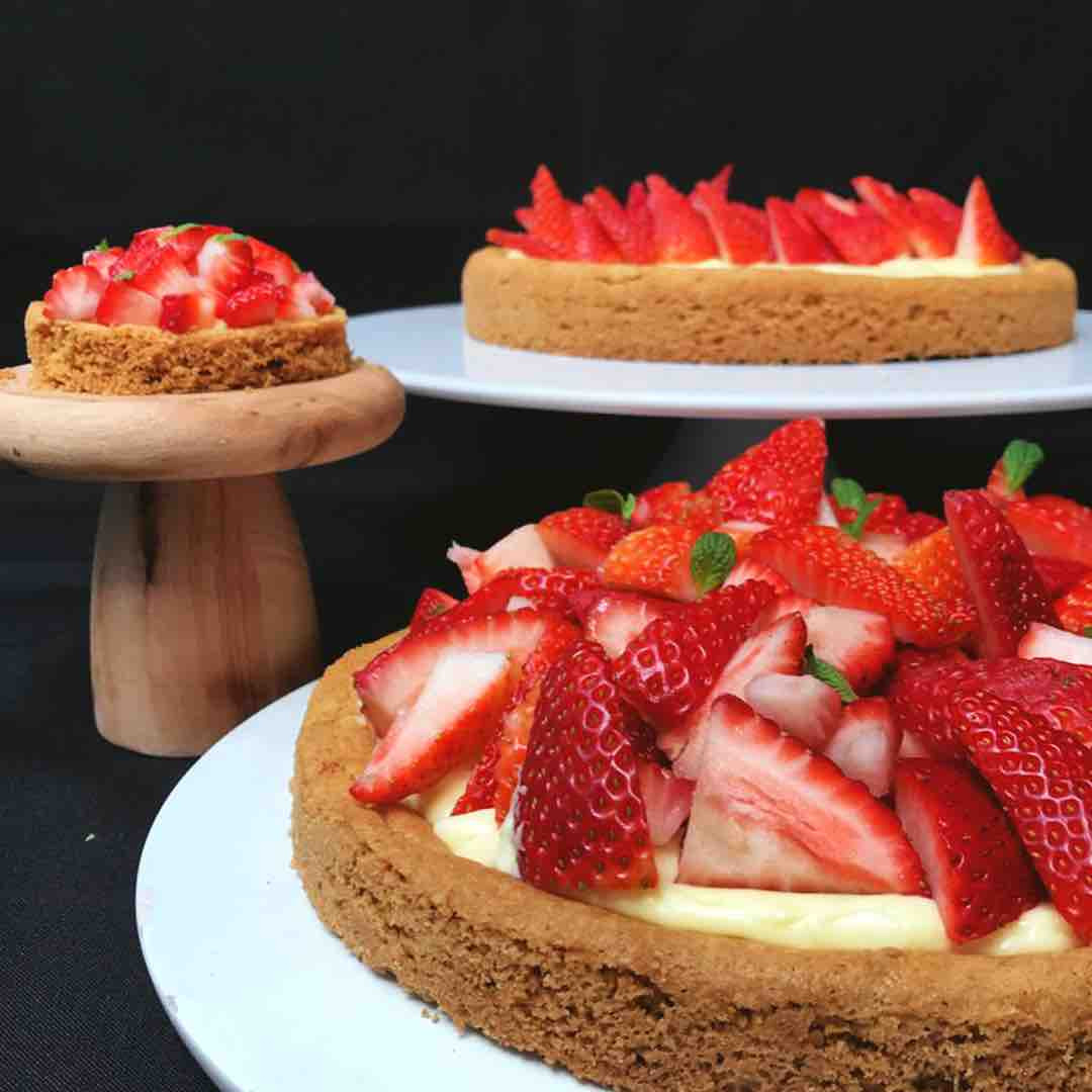TARTA DE FRUTILLA Y CREMA PASTELERA Cocineros Argentinos