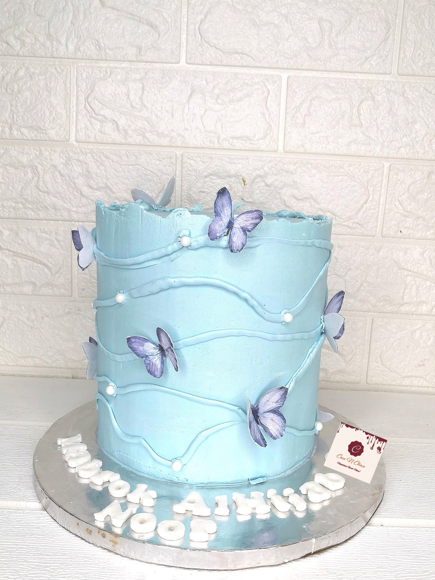Baby blue BUTTERFLY TRENDY CAKE Coco N Choco