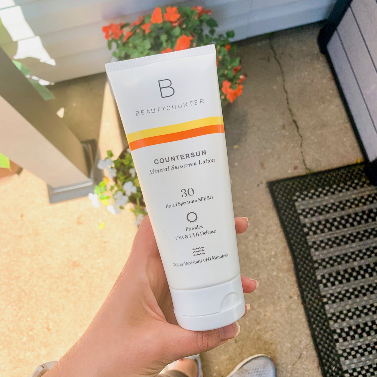 Safe Sunscreen Guide Best Clean & NonToxic Sunscreens in 2022