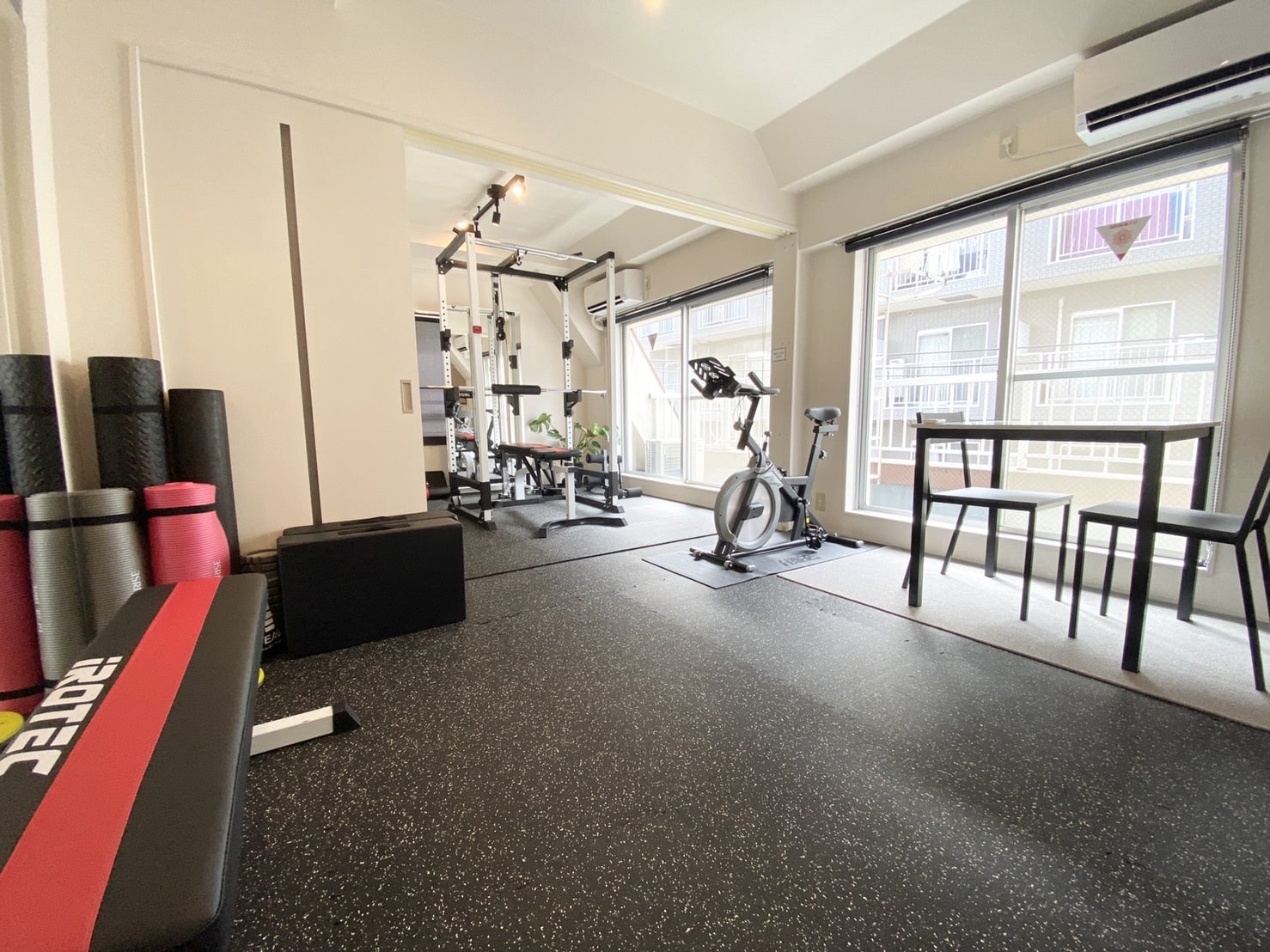 THE PERSON レンタルジム 新宿三丁目・東新宿｜ここスポ スポーツ庁