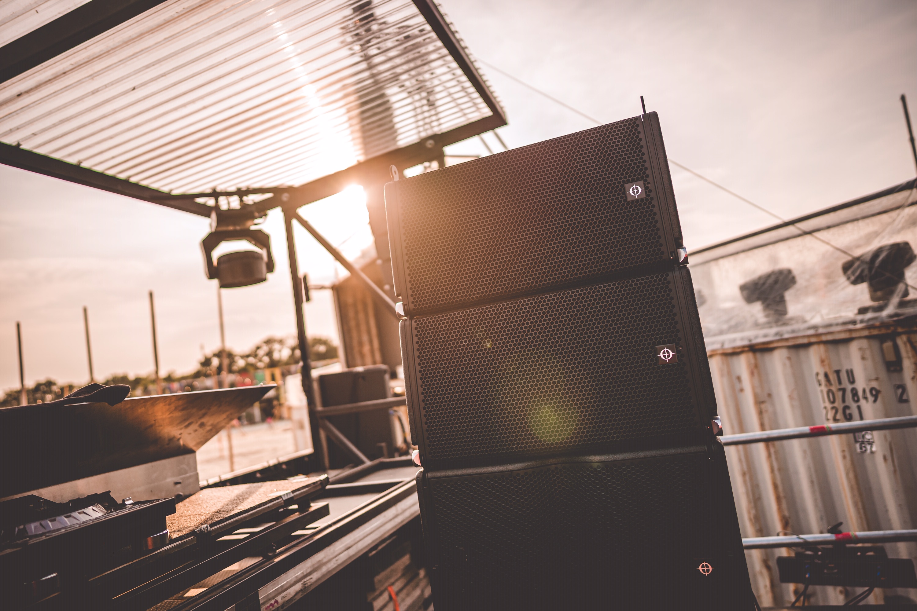 Throwing Great Shapes ENTEC chooses CODA Audio AiRAY for Desert
