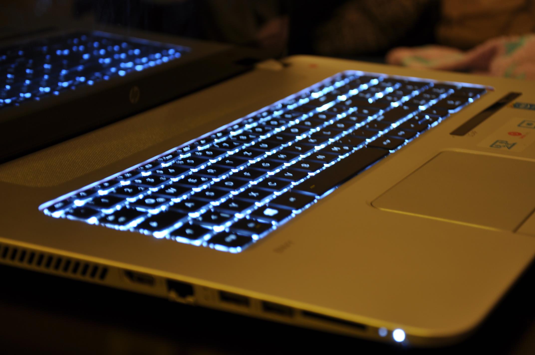 Das HP ENVY 17j115eg mit Leap Motion im Test