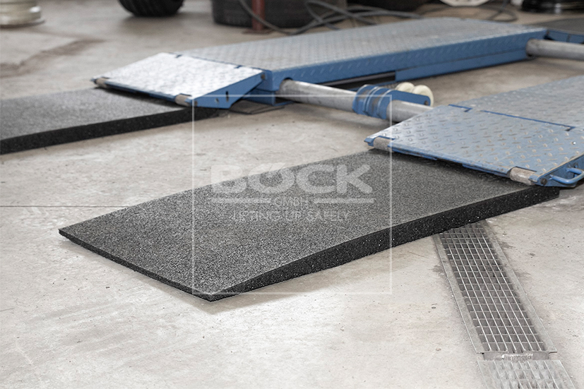 RubberRamps2 Post Lift4 Post LiftScissor Lift Codi