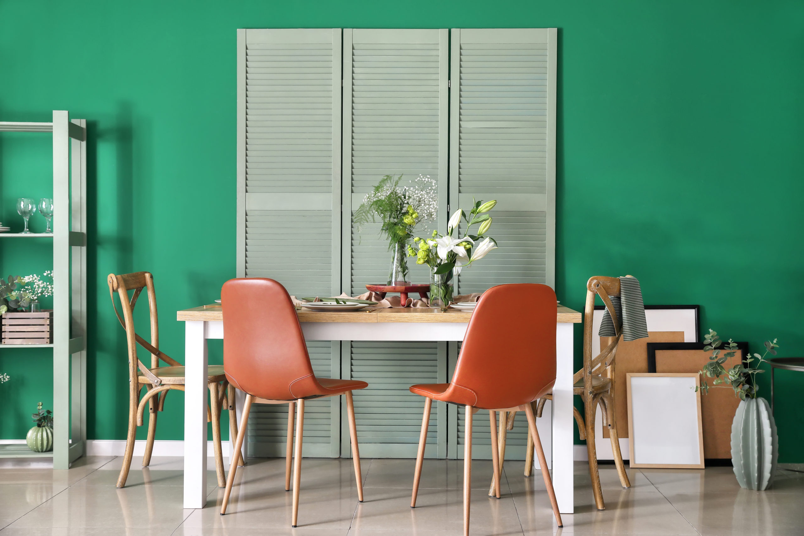 How to find home furniture online for your first apartment