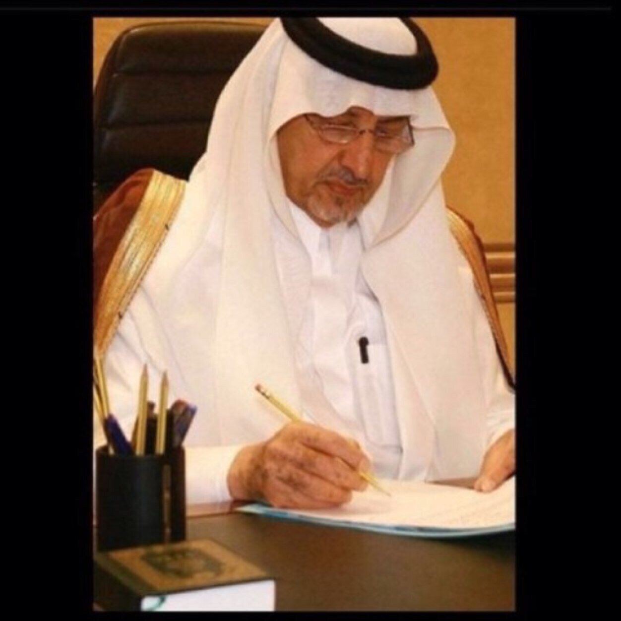 اشعار خالد الفيصل , خالد فيصل و اجمل العبارات والاشعار فنجان قهوة