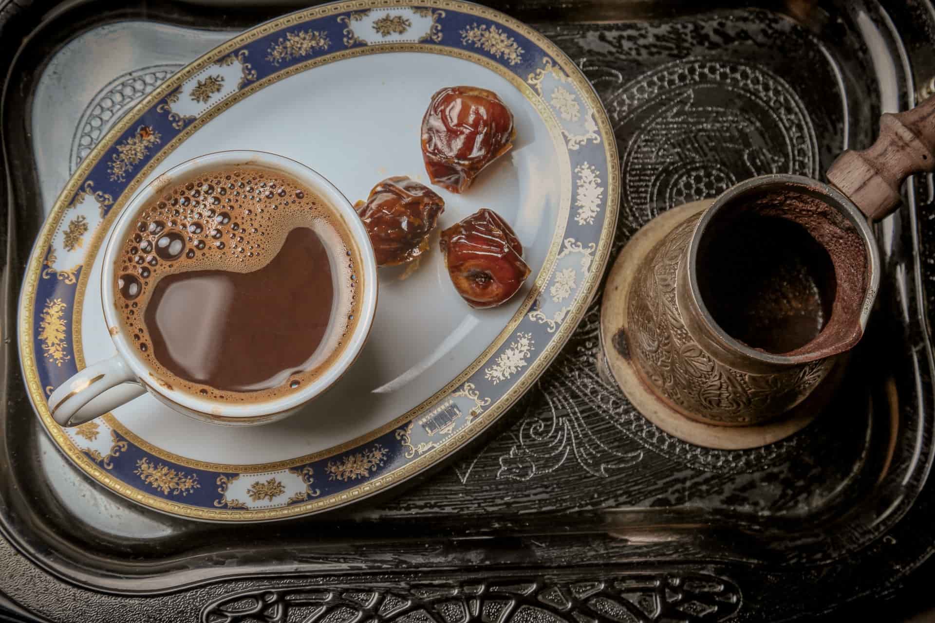 How To Make Coffee Without A Coffee Maker (7 Simple Ways!)