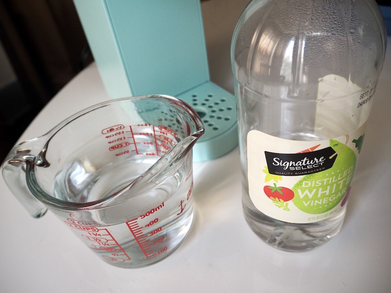 How To Clean a Keurig Expert Tips On Using Vinegar or Descaling Solution