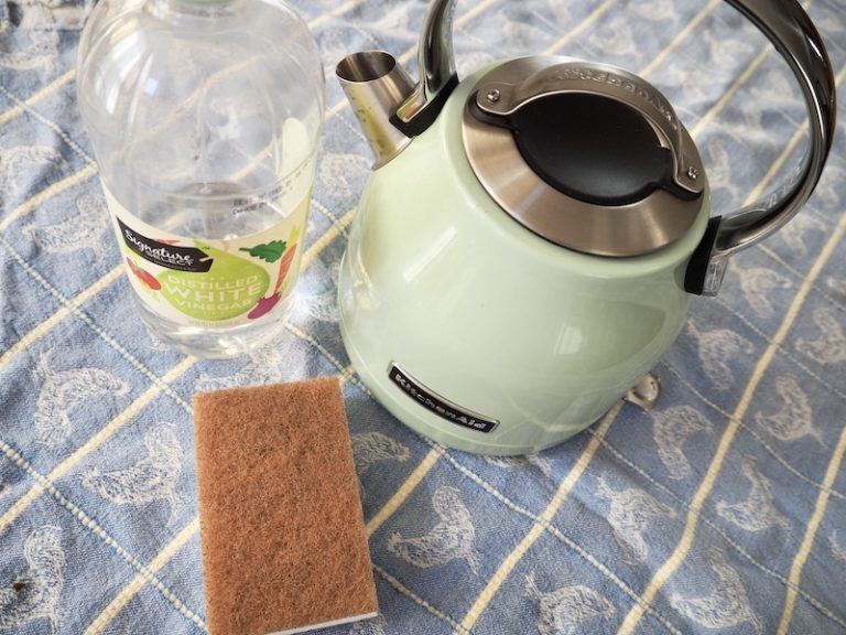 How to Clean an Electric Kettle (Full Guide With Pictures) Coffee
