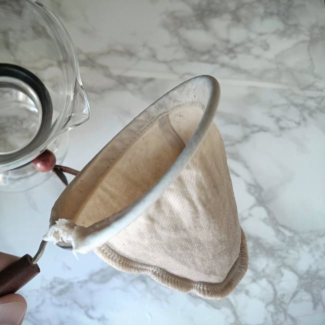 Hario Woodneck Review [+ Nel Drip Coffee Tips]