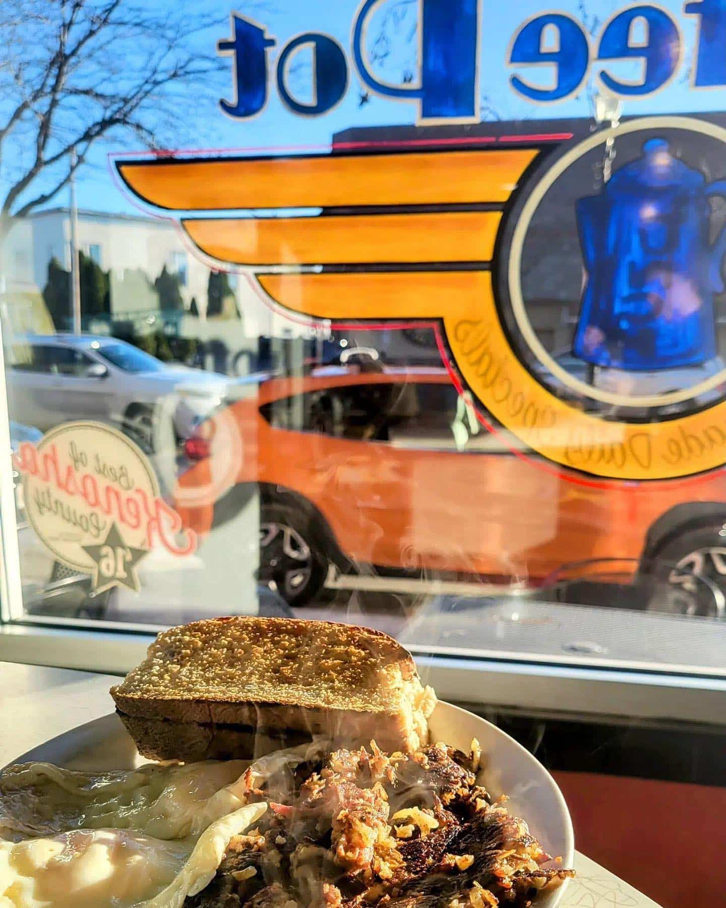 The Coffee Pot Kenosha's Favorite Diner