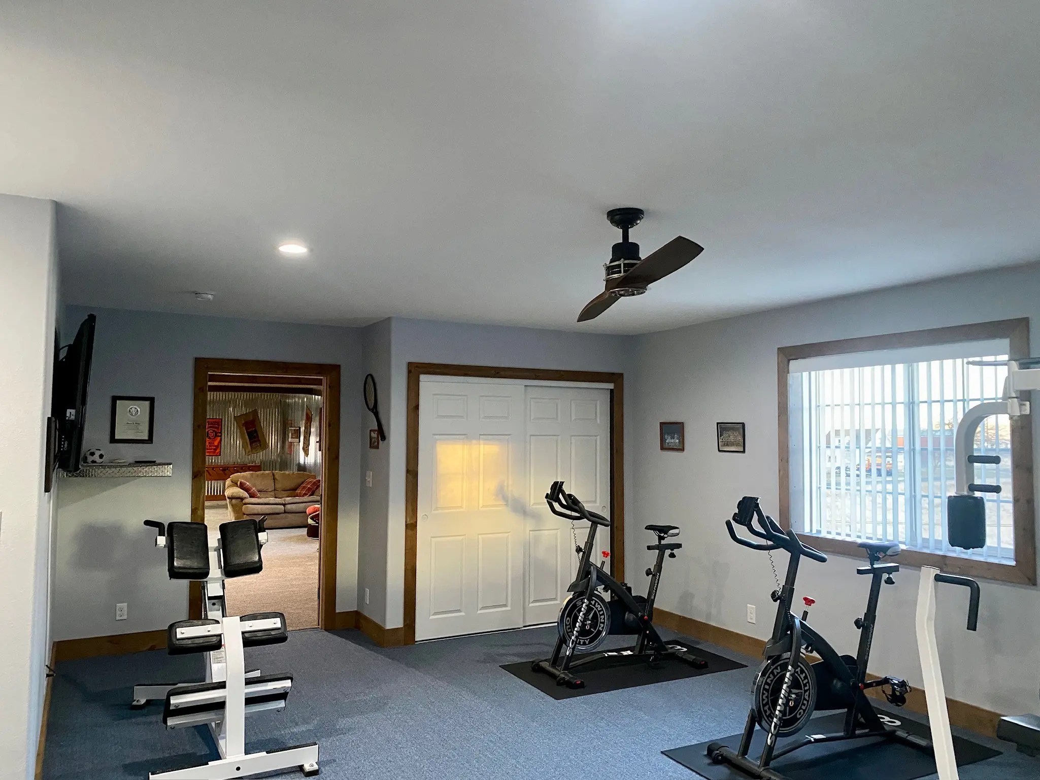 PENDING10 E Chestnut St, Almira Coffman Properties