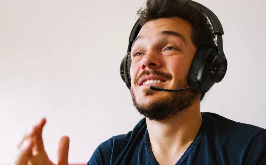 JBL Quantum 360X Wireless Headset Review - Mr. Boombastic