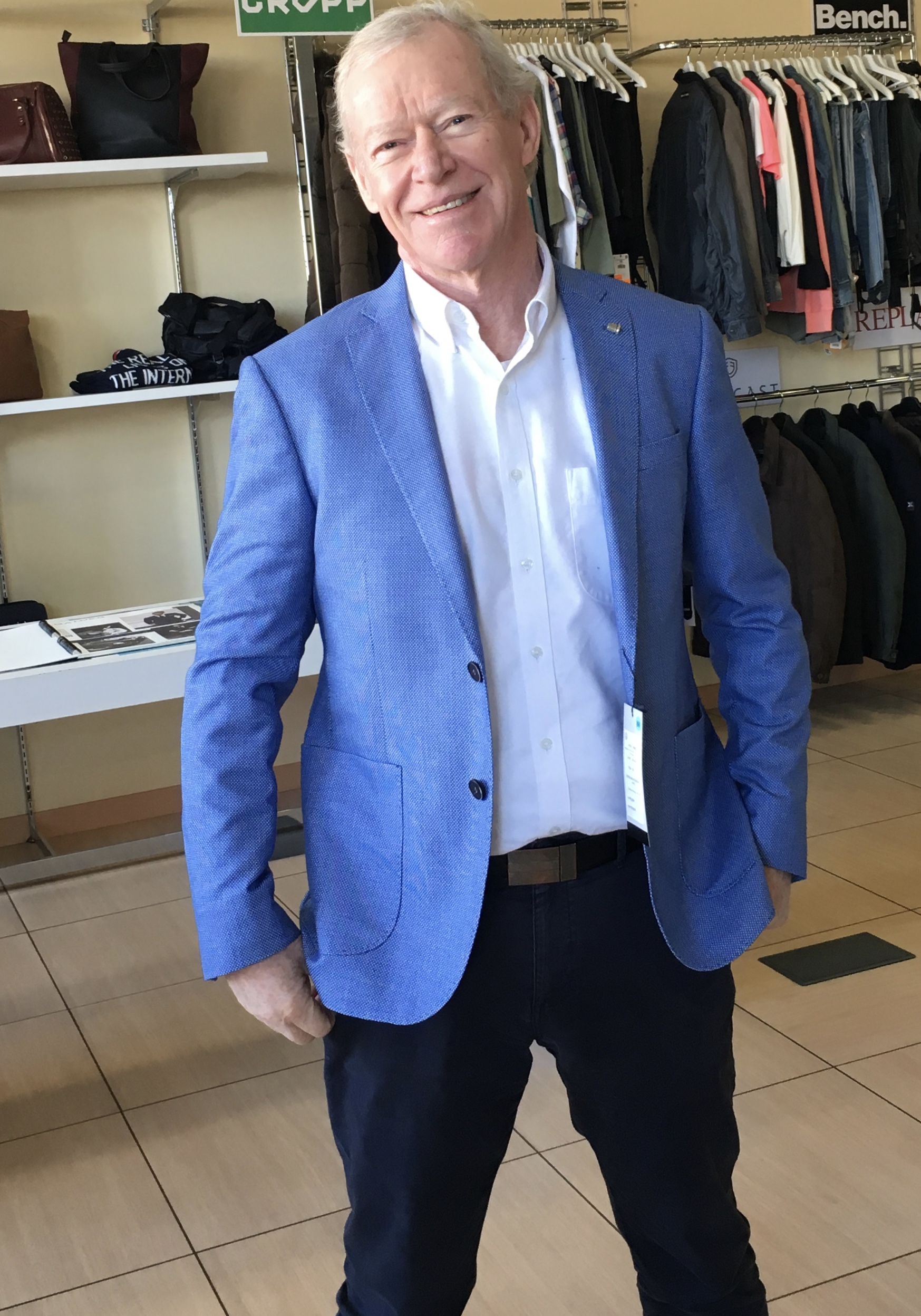 room for a clean 64 year old man Cohabitas