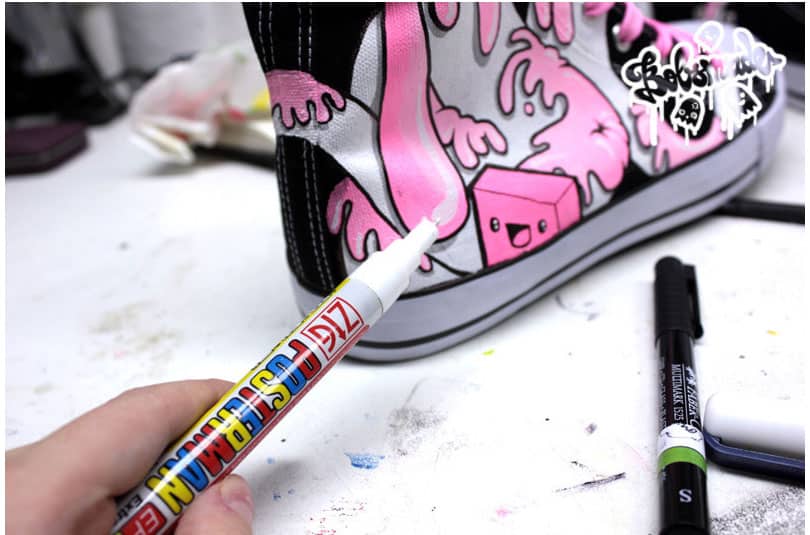 How to DIY Marker Sneaker Art Tutorial with Zig Posterman • Cohas
