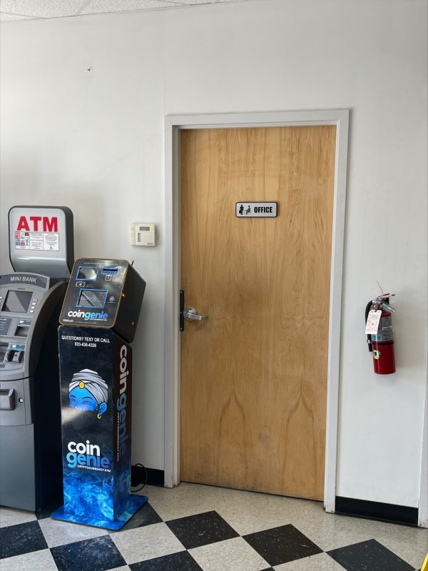 Bitcoin ATM in Salisbury Exxon Gas Station
