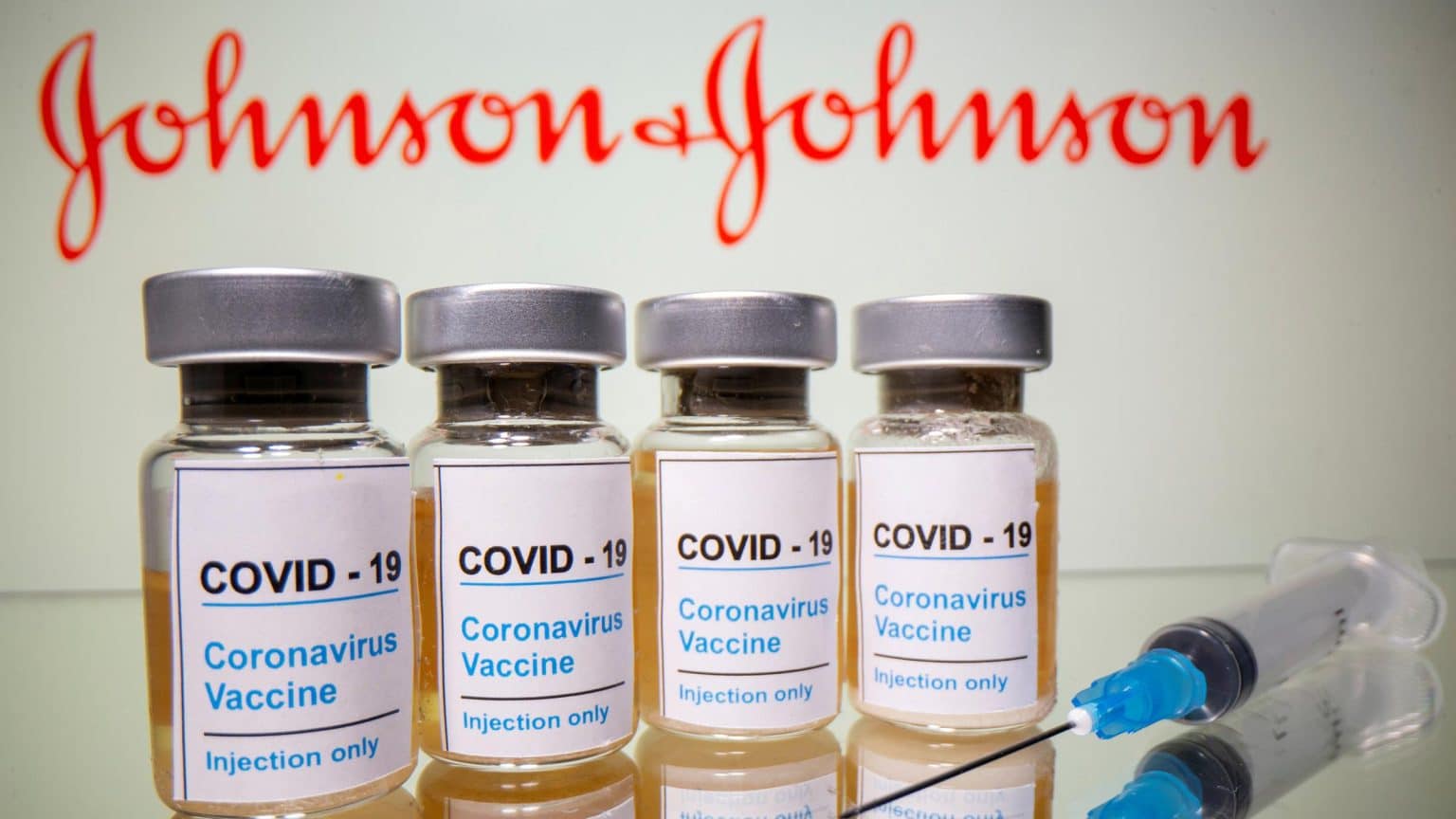 Johnson & Johnson Impfung möglicherweise für weitere 2 Wochen gestoppt
