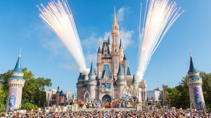 Disney Aktie kaufen 2021 ️ Ja / nein? Analyse & Prognose