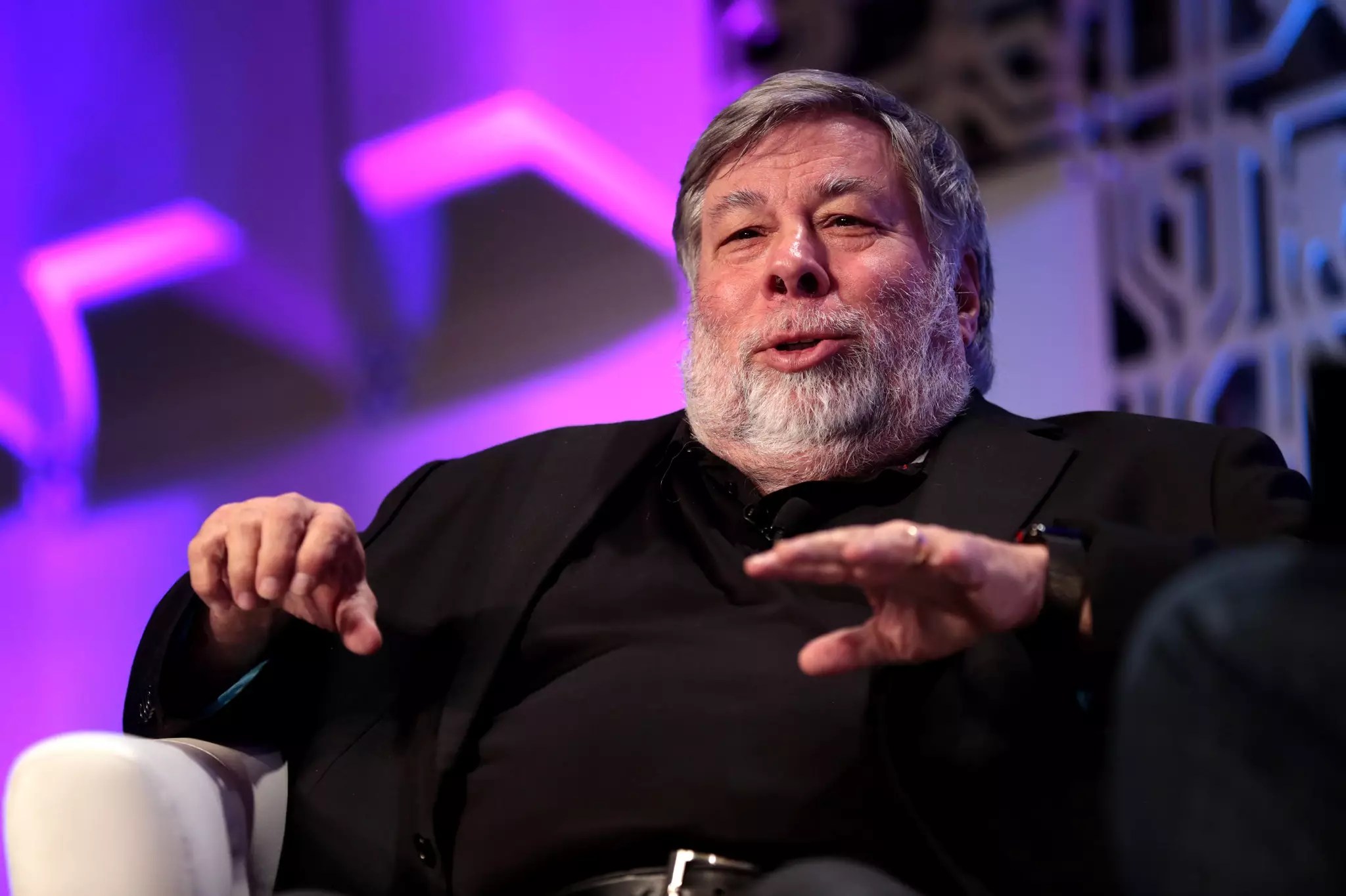 Steve Wozniak Gives Blockchain Technology a Big Thumbs Up Coindoo
