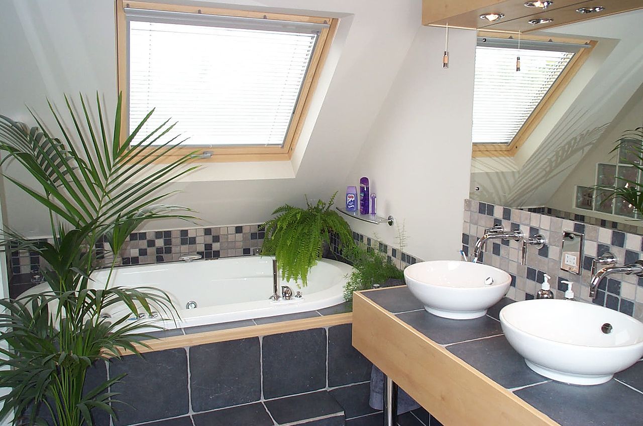 7 Benefits of Bathroom Remodeling Services by a Professional Plumber