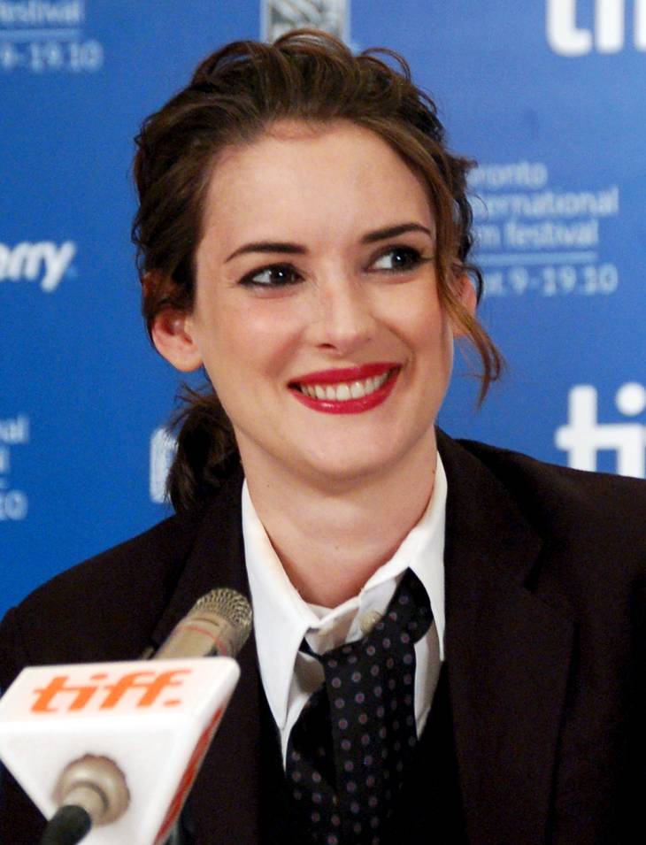 Winona Ryder his measurements his height his weight his age