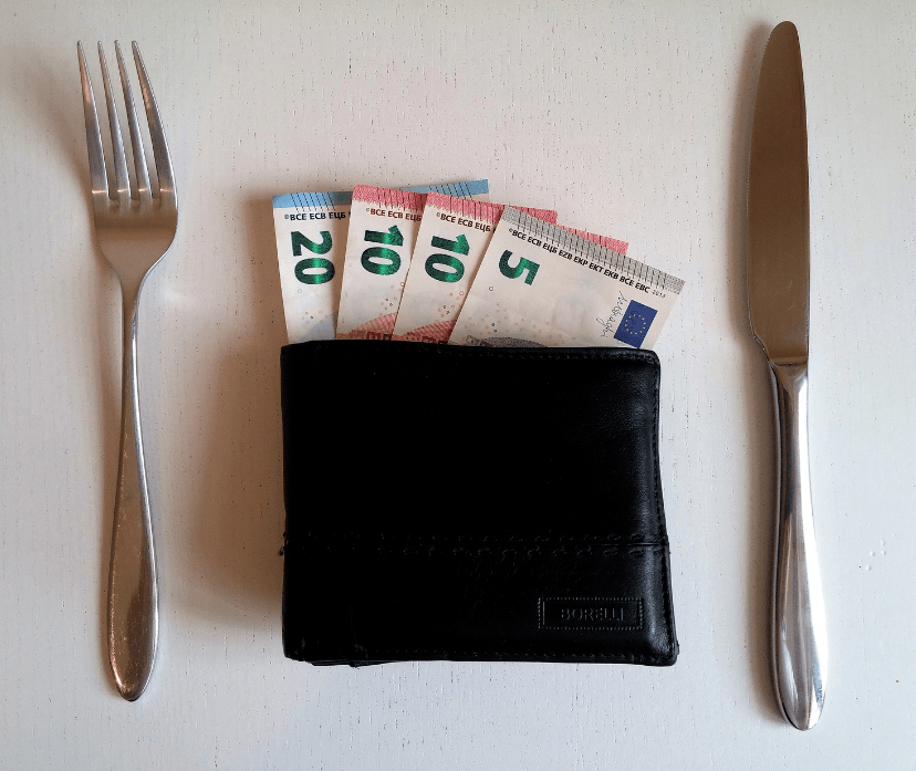 Vitto E Alloggio: Quando Pagare L'indennità A Colf E Badanti | Colf-Badanti.it 697_x_828_png