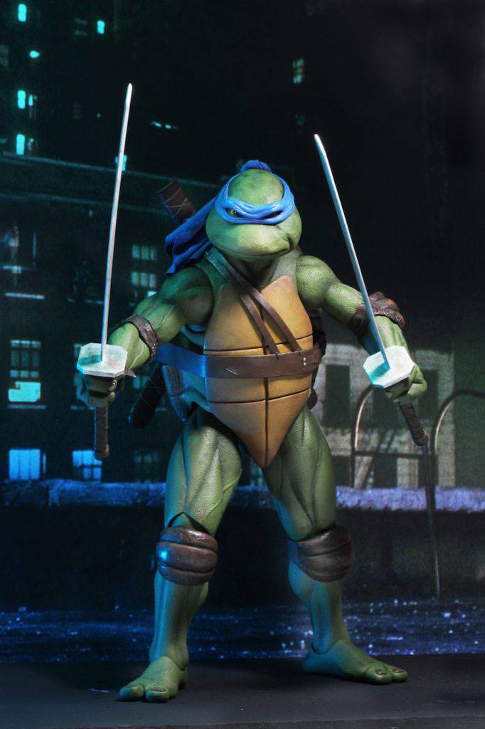 NECA Teenage Mutant Ninja Turtles "Leonardo" 1/4