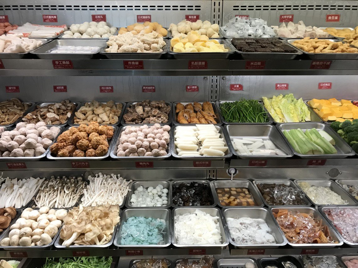 Giving Regular Mala Hot Pot a Try Collecting EXP