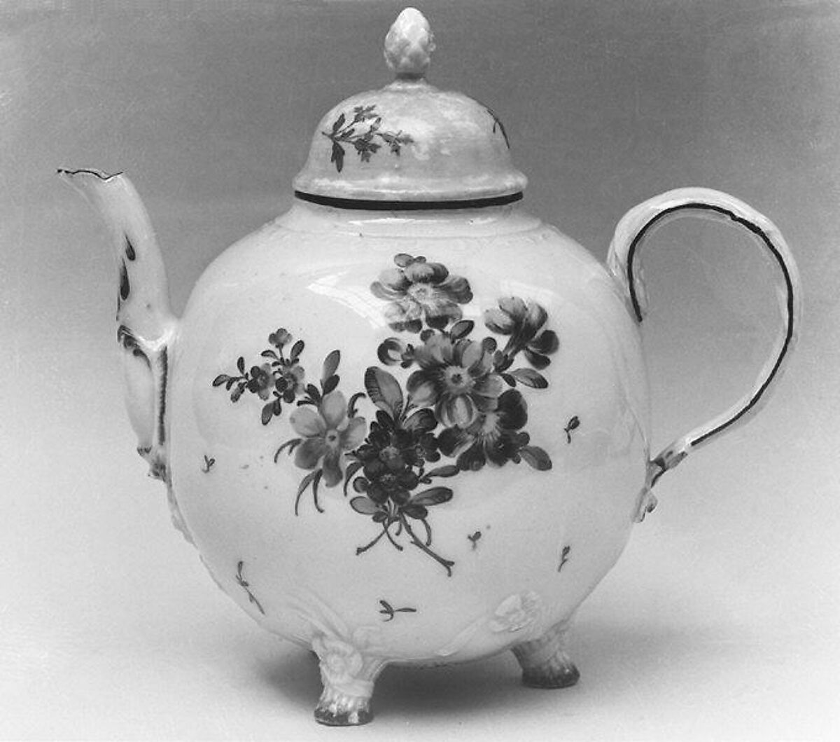 Ludwigsburg Porcelain Manufactory Teapot German, Ludwigsburg The Metropolitan Museum of Art