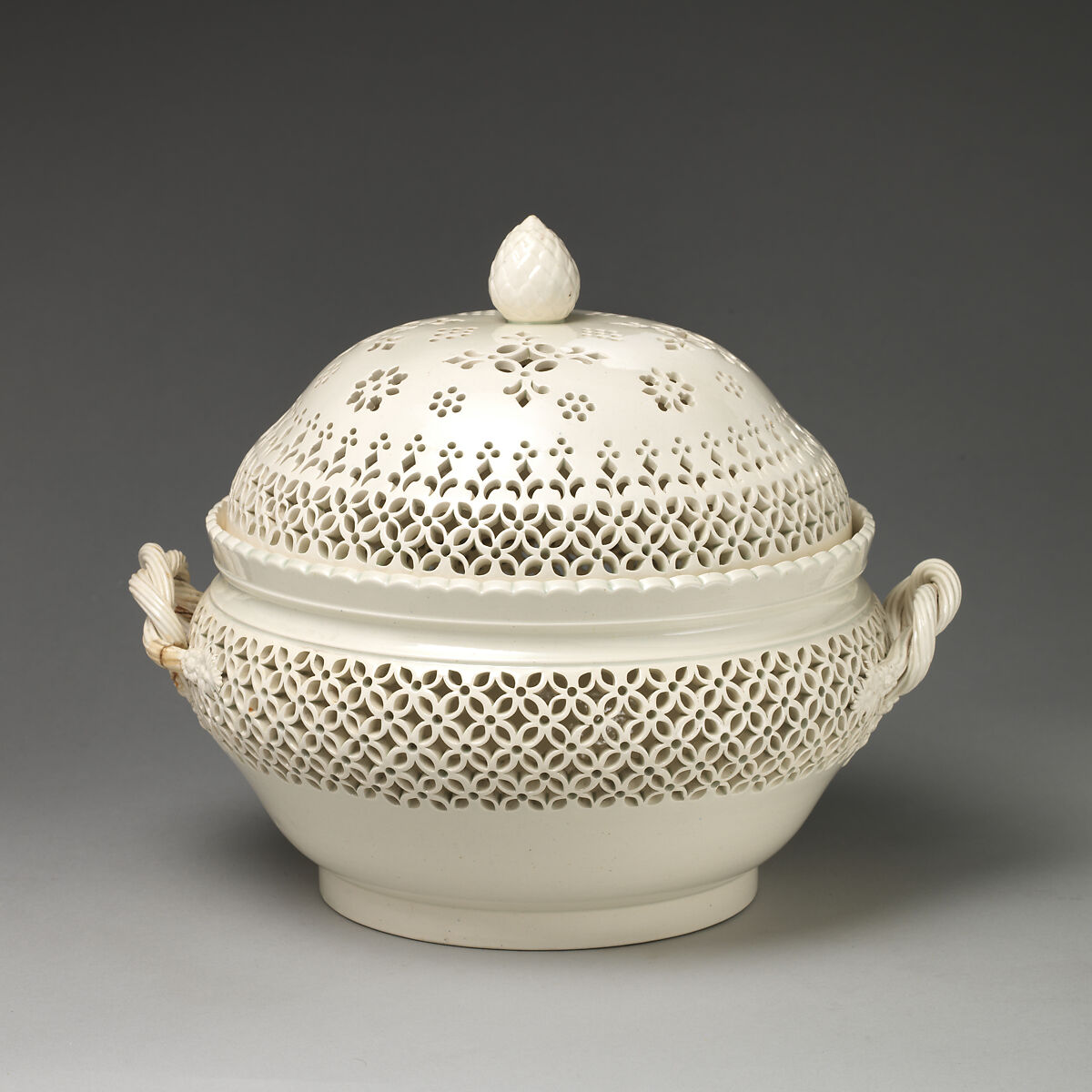 Chestnut basket with cover British, Leeds The Metropolitan Museum