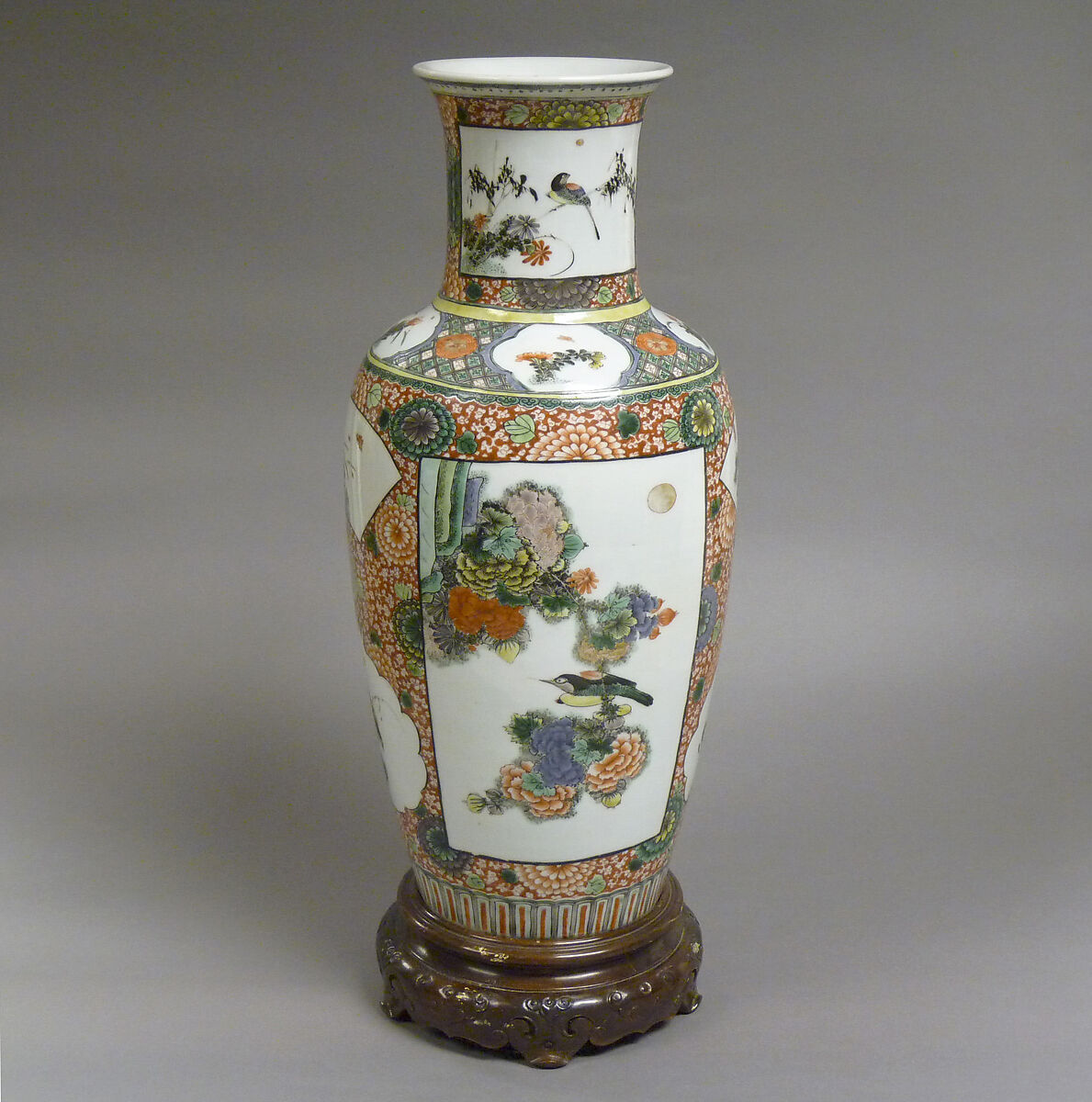 Vase with Flowers and Birds China Qing dynasty (16441911)Republic
